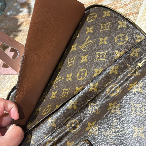 Louis Vuitton Monogram Poche Escapade Organizer Wallet - Picture 11 of 15